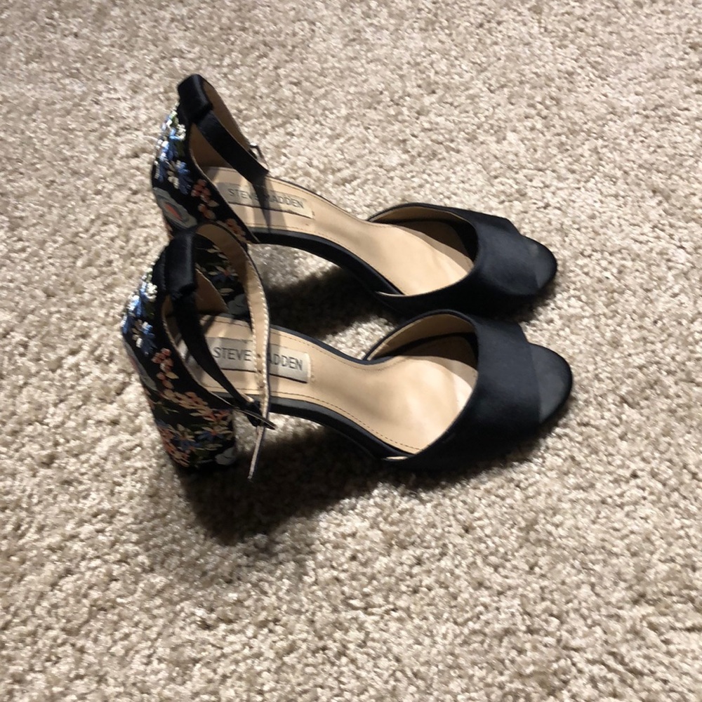 Steve Madden heels. Open to offers!